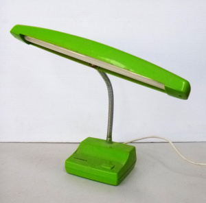 Lot 3 - Retro Green Hanimex Fluorescent desk lamp Model N249DL-2