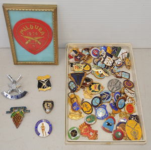 Lot 32 - Small lot o vintage enamelled Australian Rifle Club Medallions & ot