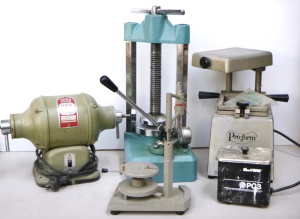Lot 69 - Dentistry machinery inc Manfredi OL57 hydraulic press (made in Italy, 4