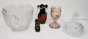 Lot 77 - Group of crystal and art glass inc substantial cut crystal bowl (23cm W