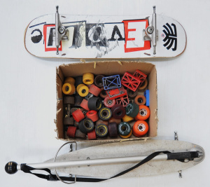 Lot 47 - Large lot - Vintage & Modern Skateboards & Access - heaps sets