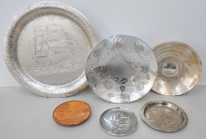 Lot 106 - Group lot - Modernist Metal wares - Don Shiel Acid Etched, WMF, Russia