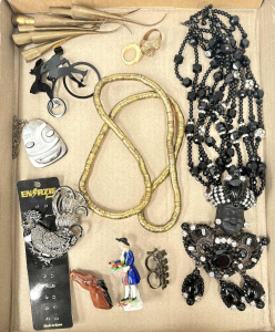 Lot 122 - Mixed lot of costume jewellery inc snake rope necklace, Funky Buddha n