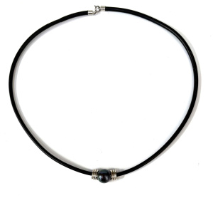 Lot 163 - 925 Silver mounted black Tahitian pearl Neoprene necklace with silver