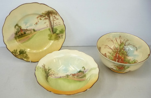 Lot 185 - 3 pces Vintage Royal Doulton Ceramics inc Autumn Glory pedestal bowl 1