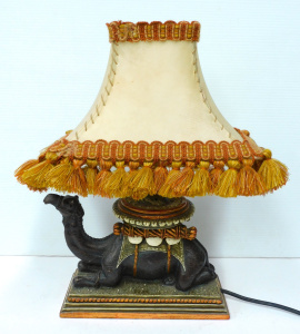 Vintage style figural lamp - seated camel - 38cms incl shade
