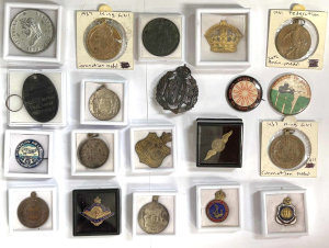 Grp vintage badges - commemorative, Federation, Anzac, WW1 Gallipoli, Air League