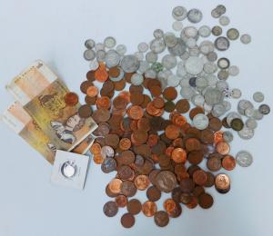 Lot 31 - Large group of vintage obsolete Australian currency inc large quantity