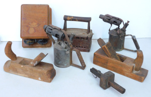 Lot 73 - Group of vintage hardware inc 2 x Companion blow torches, 2 x wood plan