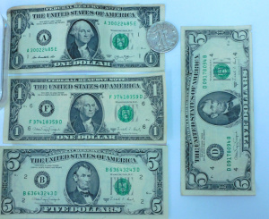 Lot 181 - Group of USA currency inc 1942 Walking Liberty Half Dollar (900 silver