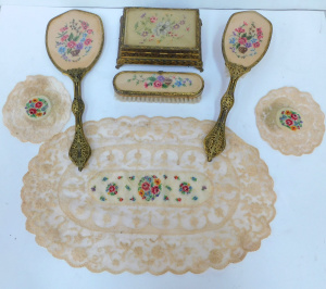 Lot 101 - Group lot Vintage Dressing Table Petit Point items inc 3 pces Fine lac