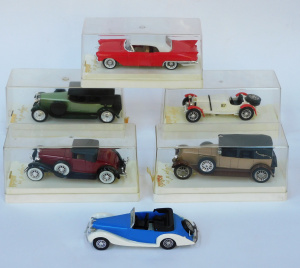 Lot 164 - 5 x Cased & 1 loose Solido France Diecast Models inc Red 1957 Cad