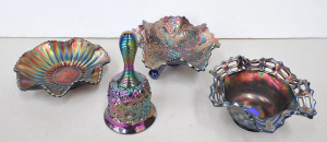 Lot 226 - Group lot vintage Iridescent Carnival Glass inc Fenton Blue Daisy &amp