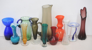 Lot 148 - Group lot Mid Century Glass inc Italian Orange & White opaline Ewe