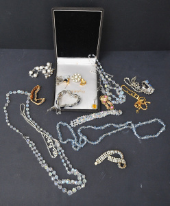 Lot 168 - Group lot Ladies Costume Jewellery mostly vintage inc Faceted Crystal