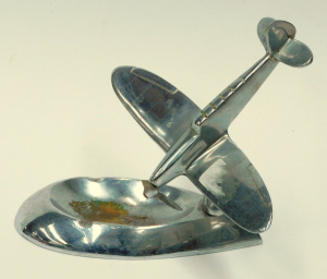 Lot 213 - Vintage Chrome Spitfire Aeroplane Ashtray 14cm H - Propeller af