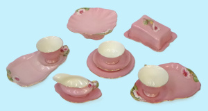 Lot 166 - Group lot vintage Royal Winton Pink Petunia pattern inc 2 x Tennis set