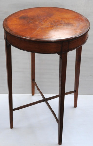 c1910 Dainty Circular Wine Table with quarter veneer top & tapering legs 61c
