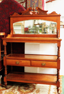 Lot 005 - Impressive Edwardian mirror backed Tasmanian Blackwood Dumb Waiter wit