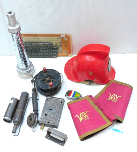 Lot 058 - Box Lot of Vintage Items inc, Quell Fire Nozzle, Academy Fishing Reel,
