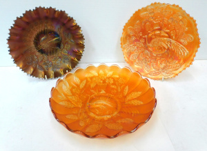 Lot 197 - Group lot Vintage Carnival Glass - Peacock patterns inc Northwood Purp