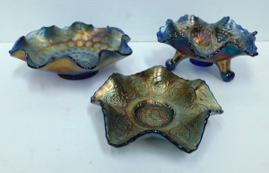 Lot 203 - 3 pces Vintage Fenton Blue Iridescent Carnival Glass inc Coin Dot Bowl