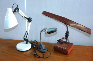 Lot 23 - 3 x pieces - 2 x adjustable Lamps incl 1970s Brown plastic Norax Flouro