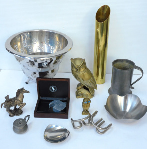 Lot 73 - Group of metalware inc Bugatti fruit bowl, Avanti dish, Stelton pin dis