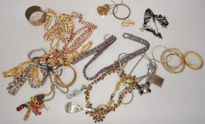 Lot 79 - Lot of Mixed Costume Jewellery incl Diamonte, Modern Bangles & Neck