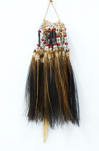 Lot 94 - New Guinean Pi Pisuwe ritual cassowary bone dagger with cassowary feath