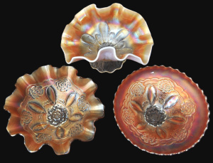 Lot 162 - 3 pces vintage Dugan Carnival Glass inc Stippled Petals Pattern Peach