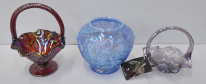 Lot 173 - 3 pces Fenton Coloured Carnival Glass inc Lavender Blue Opalescent vas