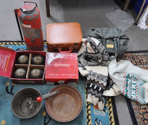 Lot 41 - Mixed lot of vintage items inc Wormald Bros Simplex Fire Extinguisher