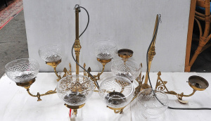 Lot 42 - 2 matching Edwardian style brass light fittings, inc 5 arm and 3 arm, w