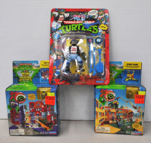 Lot 84 - 3 x Vintage Packaged Teenage Mutant Ninja Turtles toys inc City Wars, S