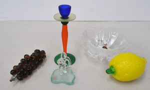 Lot 90 - Group of small quality glass items inc Memphis Milano style polychrome