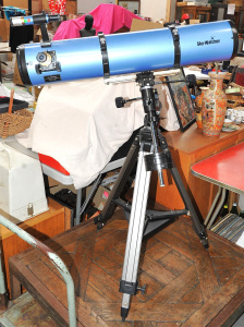 Lot 055 - Skywatcher Reflector Telescope Reflector telescope w 150mm aperture &a