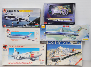 Lot 057 - 6 Vintage unmade civilian plane models complete with instructions, dec