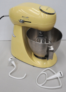 Lot 064 - Vintage Style Kenwood Mixmaster