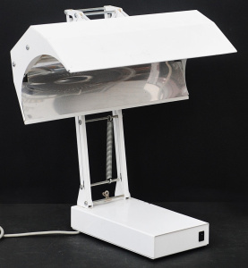 Lot 069 - Modern Canadian Made SADelight 120 V Desk Lamp for treating Seasonal A