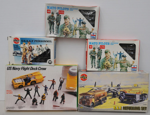 Lot 108 - Group of vintage unmade Air Force flight and ground crew models comple