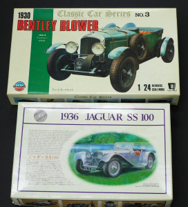 Lot 115 - 2 x Vintage Boxed unmade Plastic model kits 1-24 scale Cars - 1930 Ben