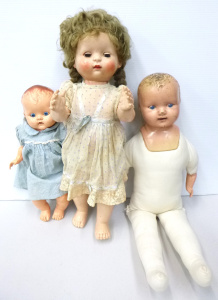 Lot 149 - 3 x Vintage Dolls inc 1960s Pedigree Hard Plastic walker with sleep ey