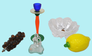 Lot 162 - Group of small quality glass items inc Memphis Milano style polychrome