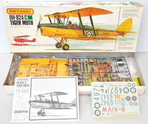 Boxed vintage unmade Plastic Scale Model Kit - 1 32 scale DeHavilland Tiger Moth