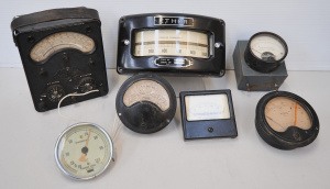 Lot 014 - Box lot of Vintage Gauges inc 1950s English Ether Transitrol 991 tempe