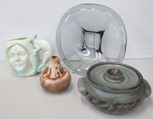 Lot 095 - 4 pces Pottery & Glass inc Aust Pottery Isobel drip glaze vase 15c