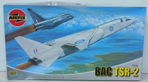 Lot 125 - Vintage unmade complete model kit with instructions and decals Airfix