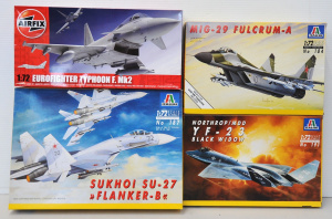 Lot 163 - 4 x boxed Unmade plastic scale model Kits - all 1 72 scale Modern Figh