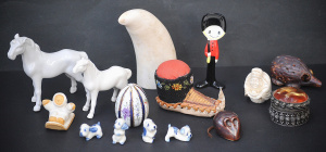 Group of quality small items inc ceramic miniatures (puppies, egg ft Aust native